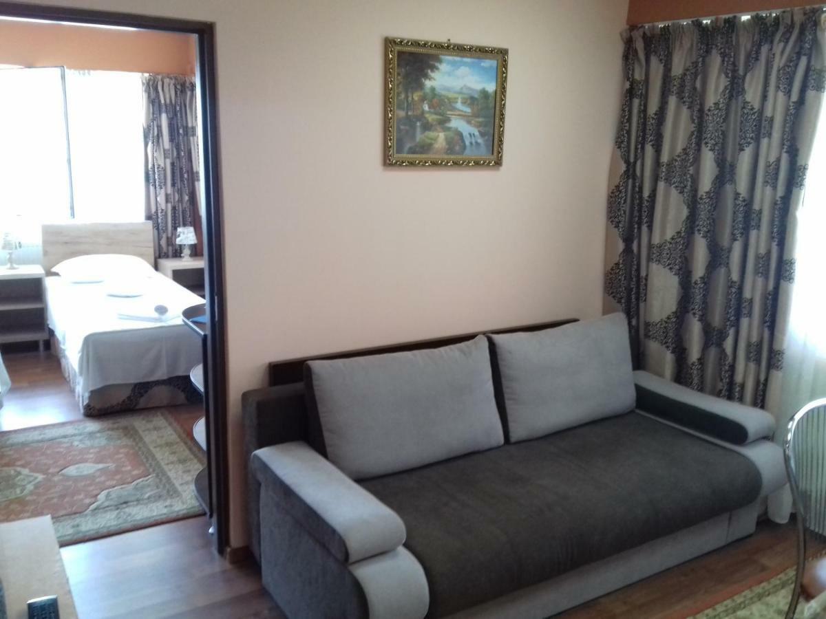 Casa Paul Hotel Galati  Luaran gambar
